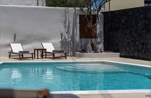 Megalochori Condo | LyMaRou Collection - 7 Private Suites, 7 Private Hot Tubs, Pool