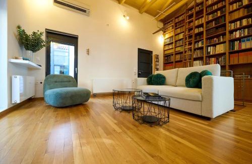 Kerameikos Villa | Ma Maison No9 Downtown Villa,Jacuzzi,5bdrs,Parking