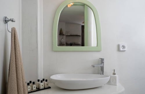 Messaria Apartment | Madame Kalitsi-erato Room
