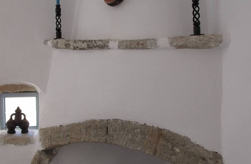 Milopotamos House | Magical centuries-old house sleep10