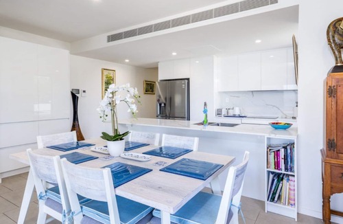 Bongaree Apartment | Magical Water Views on South