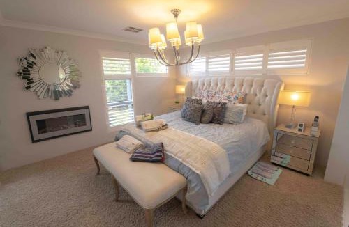 Alkimos House | Magnificent Beach Retreat