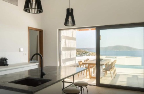 Skiros Villa | Magnificent Skyros Villa | Villa Notos | 4BDR | Breathtaking Sea Views |.