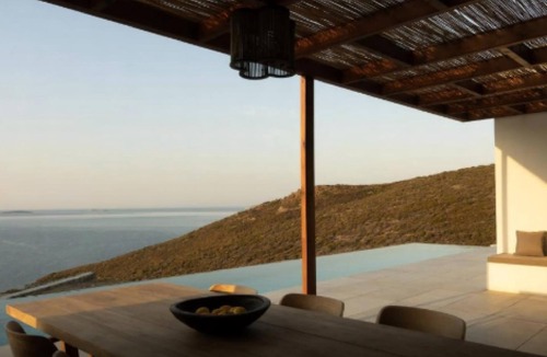 Skiros Villa | Magnificent Skyros Villa | Villa Notos | 4BDR | Breathtaking Sea Views |.