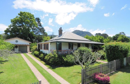 Barrengarry House | Magnolia Cottage - Kangaroo Valley