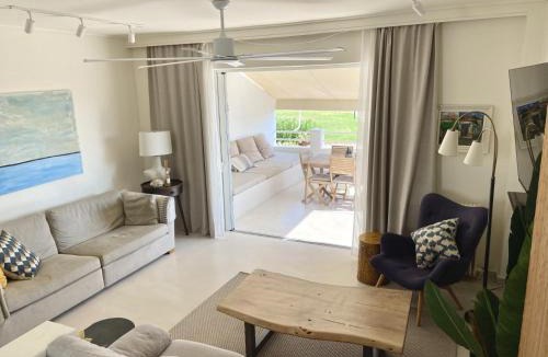 Rafina-Pikermi House | Maia beach house