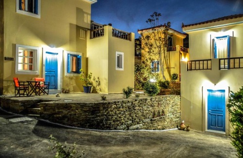Andros Apartment | Mainades Studio - Steropi Hideaway in Andros
