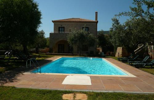 Kardamyli House | Maison Viros