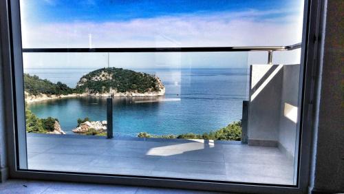 Stafylos House | Mando Beachfront