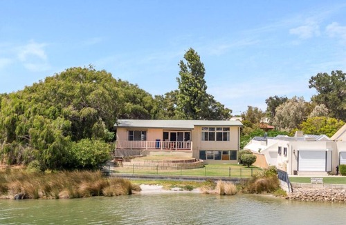 Mandurah Apartment | Mandurah Overlooking The Marina