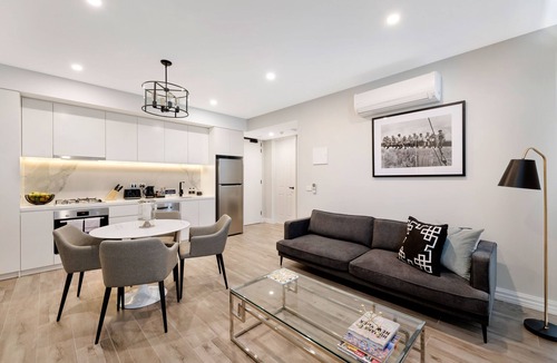 Glen Iris Apartment | Manhattan Apartments - Glen iris