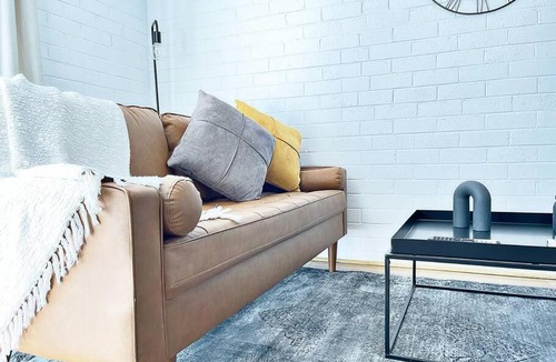 Batehaven Apartment | Manhattan - Stylish 1BR Beachfront on Caseys