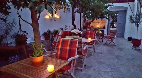 idhra House | Manolia