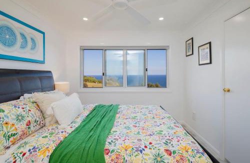 Copacabana House | Manor Del Monte - Poolside Bliss and Oceanfront Oasis