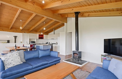 Mansfield House | Mansfield Hideaway - Sleeps 10