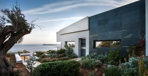 Marathon Villa | Marathon Blue