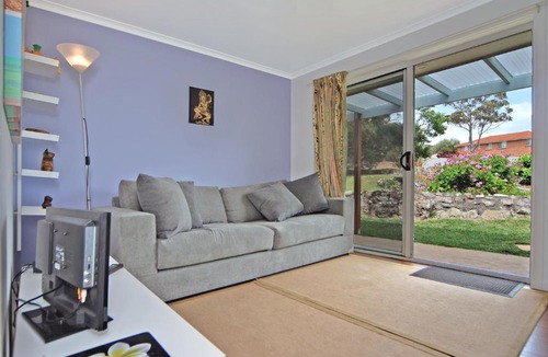 Vincentia House | Marazul BEST DEAL - Stone Bathtub, WIFI, Functional - Mandarins and lemons when available