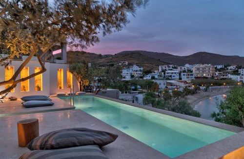 Megas Gialos Villa | Marconi's seaside villa