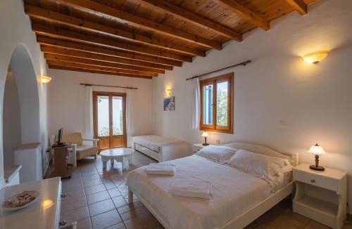 Aliki Apartment | Maria's Village One Bedroom House 4