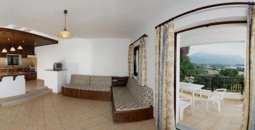 Dassia Apartment | Marialice