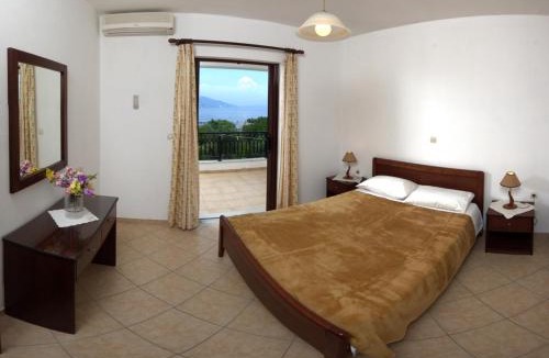 Dassia Apartment | Marialice