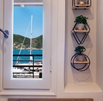 Vlicho Apartment | Marifenia