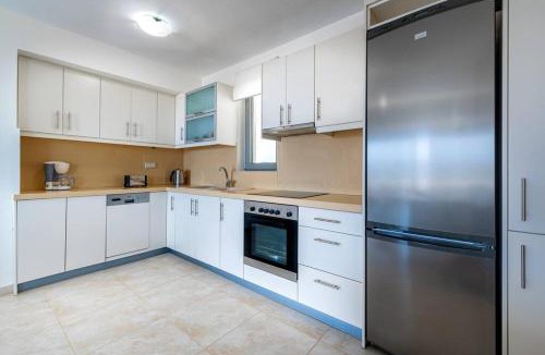 Makry Gialos Apartment | Marilia suite