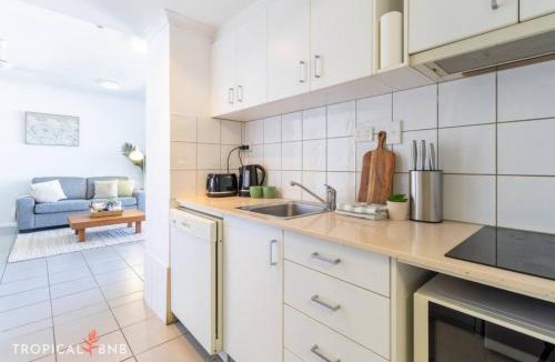 Cullen Bay Apartment | Marina Magic 2 Bed, 2 Bath Apt Stunning Views
