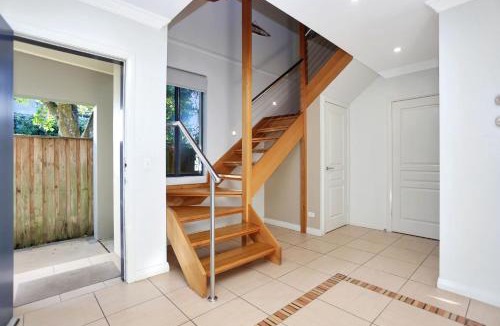 Hawks Nest House | Mariners Mark 1