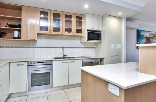 Hawks Nest House | Mariners Mark 1 - panoramic views of the Myall River