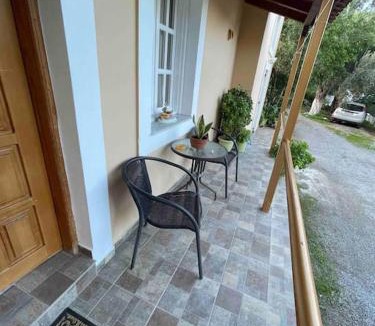 Poulithra Apartment | Maritina house