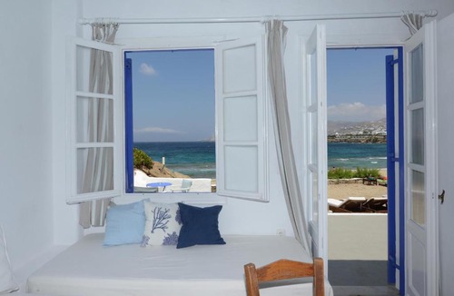 Mykonos Town Hotel | MARKOS BEACH rooms & studios