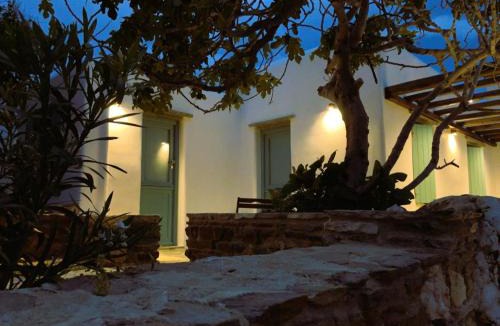 Panormos House | Maroniti