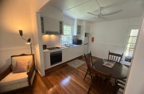 Wyberba House | Martali Cottage