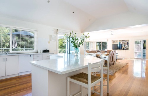 Portsea House | MARTINS RETREAT IN PORTSEA