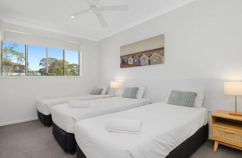 Nelson Bay Apartment | Martys Little Beach No 1 Two Story Apartment