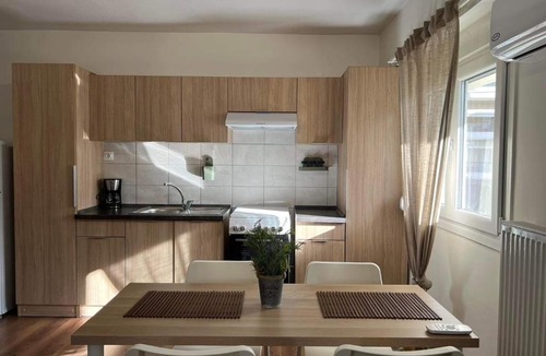 Perea Apartment | Mary's Pool Apartment
