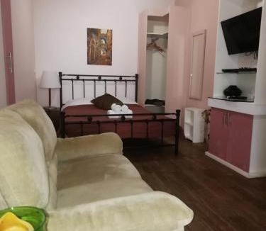 Chios Town Apartment | Mastic Point Studios