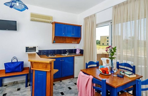 Gerani Apartment | Matzi Studios & Apartments