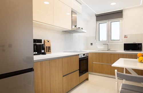 Gazi Apartment | MaXi Suite 75 with Jacuzzi,By IdealStay Experience