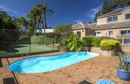 Mollymook Beach House | McGrath welcomes you to No 1 Mollymook Beach