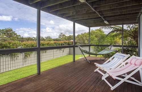 Mollymook Beach House | McGrath welcomes you to Hook Wine And Sinker