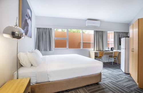 Broadmeadows Hotel | Meadow Inn Hotel-Motel