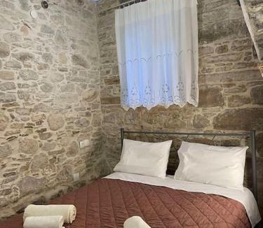 Kalamoti Apartment | Medieval Country House in Mastichochoria