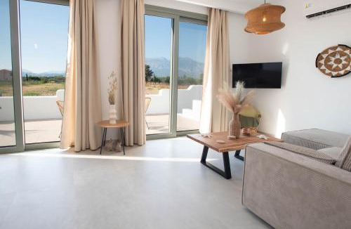 Faistos Apartment | Mediterranean Blue Suites & Villa - Blue Bay Suite