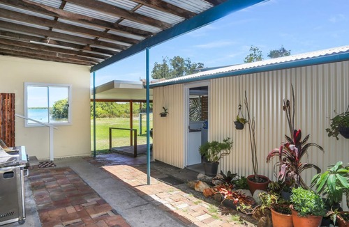 Tea Gardens House | Melaluca - Bayview - Perfect holiday spot