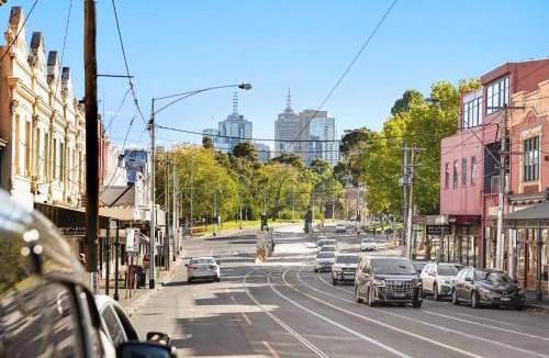Richmond North Apartment | Melbourne getaway in central Richmond