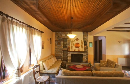 Agios Ioannis House | Melifilos