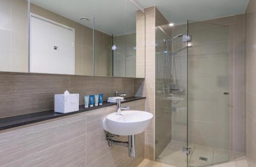 Haymarket Hotel | Meriton Suites Campbell Street, Sydney