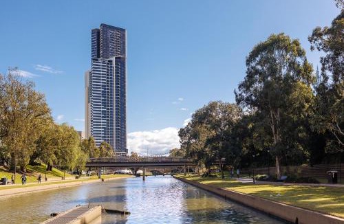 Parramatta Hotel | Meriton Suites Church Street, Parramatta